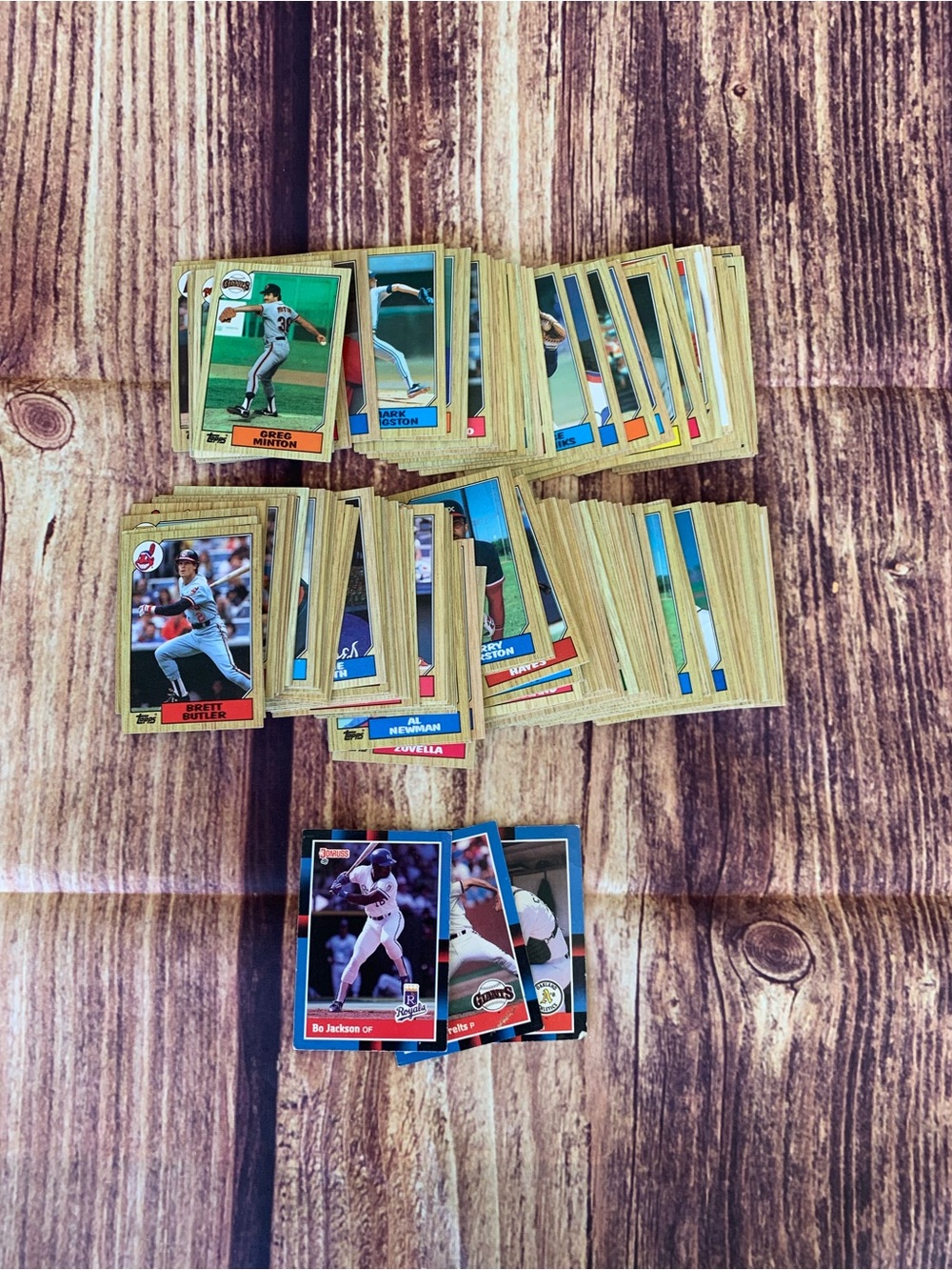 Topps Chewing Gum, Inc. Vintage 1987 MBL Baseball Trading Card Lot (157)